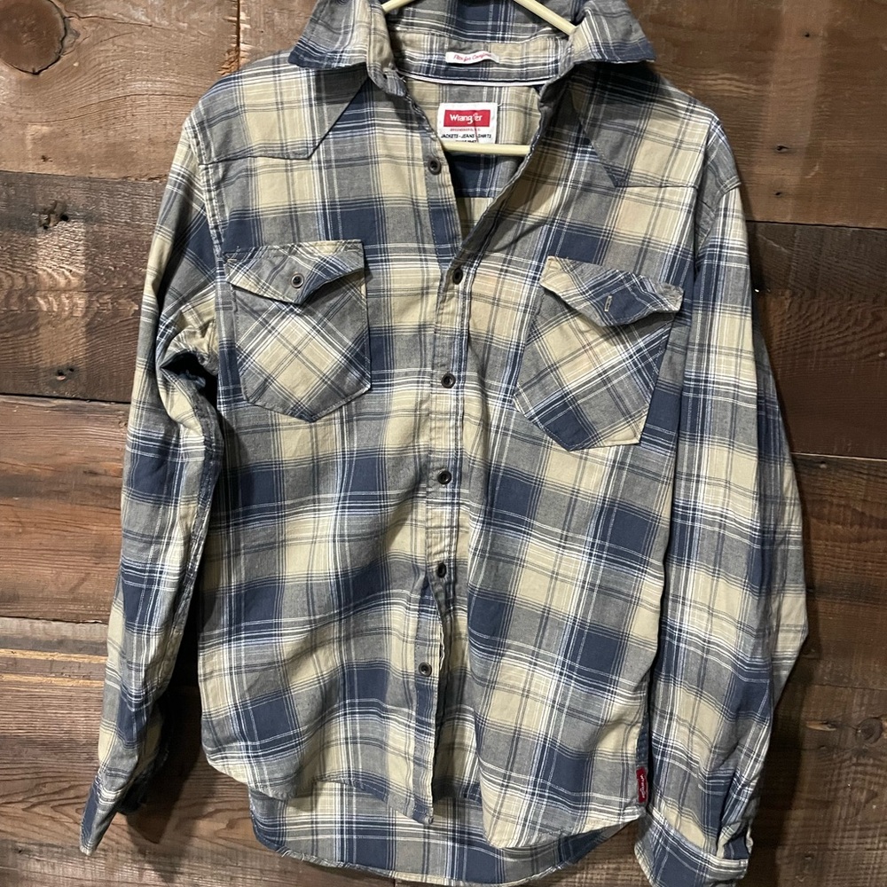 Wrangler Navy and Beige Checkered Shirt